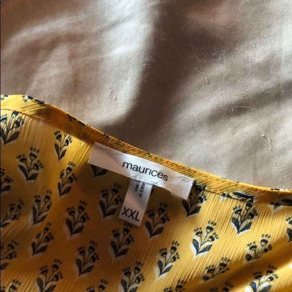 Beautiful Boho Floral Blouse - Picture 2 of 3